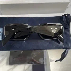 Prada | Accessories | Prada Unisex Ultra Shiny Black  display picture 3